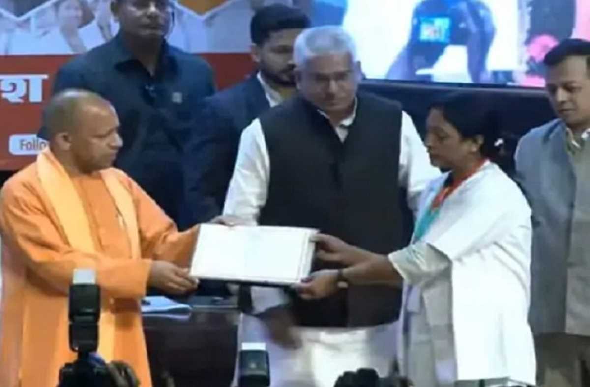 अस्पतालों में बढ़ाए सहयोग और सकारात्मकता : योगी